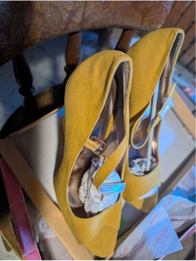 Chunky heel sandals in good condition